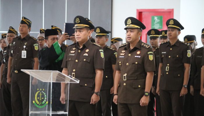Dua Koordinator Baru Kejati Sulteng Dilantik, Ini Pesan Kajati