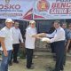 Longki Djanggola Serahkan Bantuan dan Tinjau Rumah Rusak Akibat Gempa di Sigi