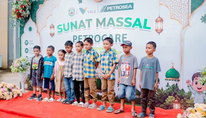 PT Vale Gelar Sunatan Massal di Morowali