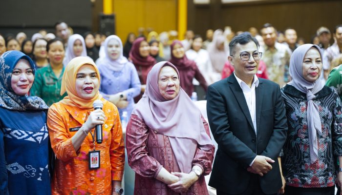 Wagub Reny Dorong RSUD Undata Terapkan Service Excellent demi Tingkatkan Kepuasan Pasien