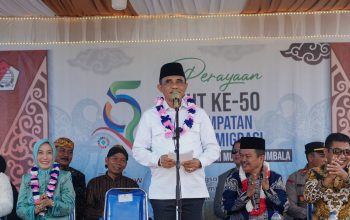 Hadiri HUT Emas Transmigrasi Tinombala, Gubernur Anwar Hafid Paparkan Program Berani