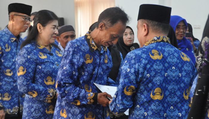 11 Kepala Sekolah Dilantik, Hadianto Minta Sekolah Bangun Budaya Disiplin