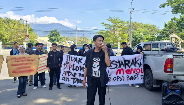 Aliansi Mahasiswa Buol Tuntut Pemprov Sulteng Turun Tangan Selesaikan Sengketa Aset Asrama