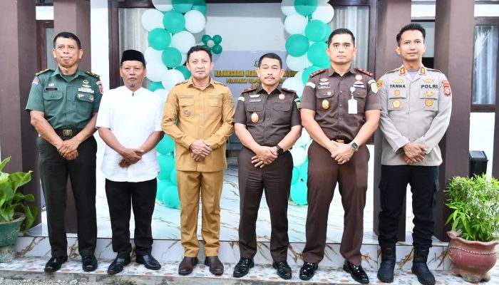 Bupati Ilham Lawidu Hadiri Peresmian PTSP, Klinik, dan Ruang IAD Kejari Tojo Una-Una