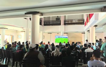 Antusias! Warga Touna Padati Lokasi Nobar Argentina vs Swiss
