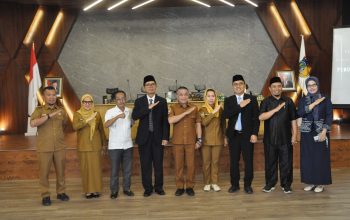 Wali Kota Palu Lantik Dewan Pengawas dan Direktur Utama Perumda Kota Palu