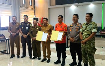 Perkuat Kesiapsiagaan, Pemkab Touna dan Basarnas Palu Teken MoU