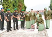 Peringati HUT ke-1, Kodam XXIII/Palaka Wira Ziarah dan Tabur Bunga di TMP Tatura