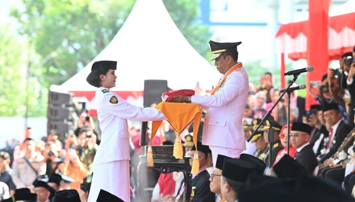 Gubernur Anwar Hafid Pimpin Detik-detik Proklamasi HUT ke-81 RI di Sulteng