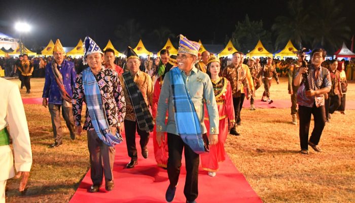 Gubernur Anwar Hafid Dorong Festival Bakulupi Jadi Event Budaya Tingkat Provinsi