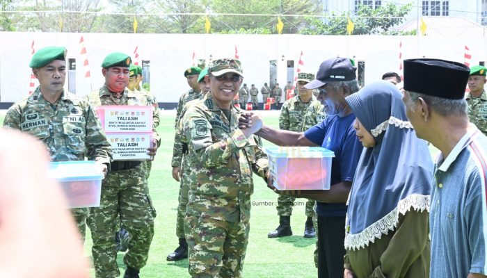 Gubernur Anwar Hafid Buka Bakti TNI AD di Sulteng
