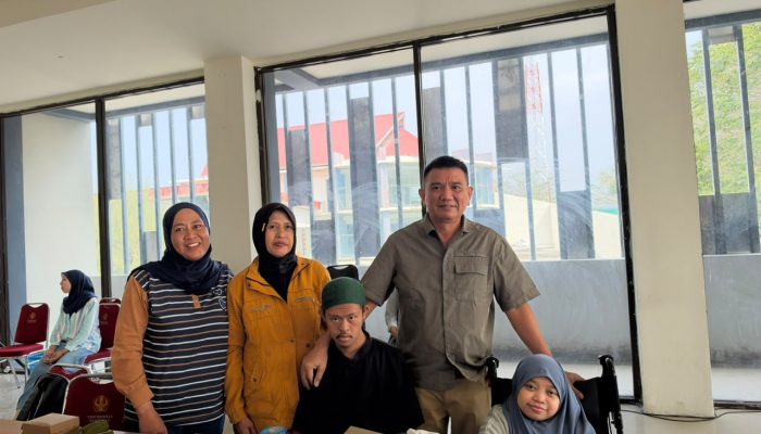 10 Pengusaha Difabel di Palu Terima Bantuan Kewirausahaan Rp5 Juta